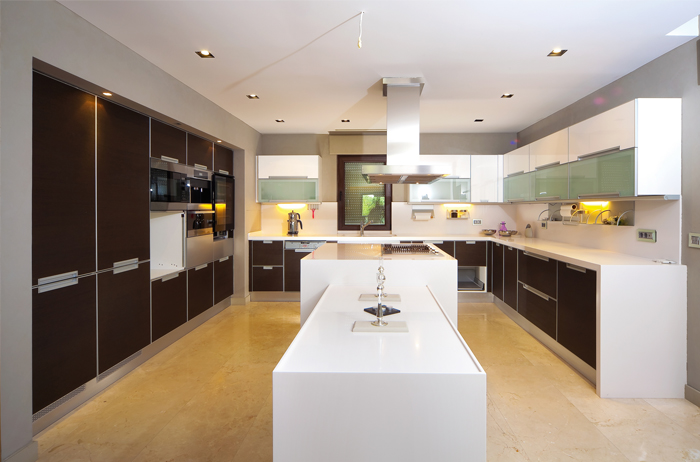 The first image in a slideshow demo.